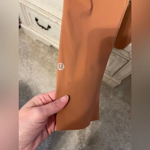 Lululemon Fast and Free High-Rise cropped leggings 20inch - Picture 7 of 11